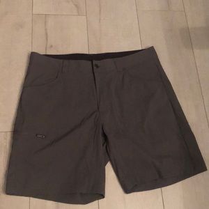 🔥3/$18🔥 EUC Men’s COLUMBIA Shorts